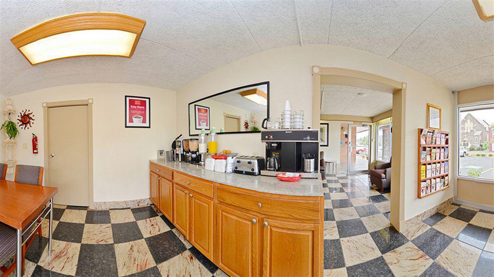 Econo Lodge Zanesville Bagian luar foto